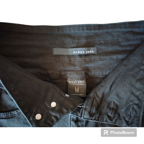 SNEAK PEAK LOS ANGELES| BLACK MID RISE BUTTON FLY SHORTS SIZE MEDIUM - Picture 5 of 7